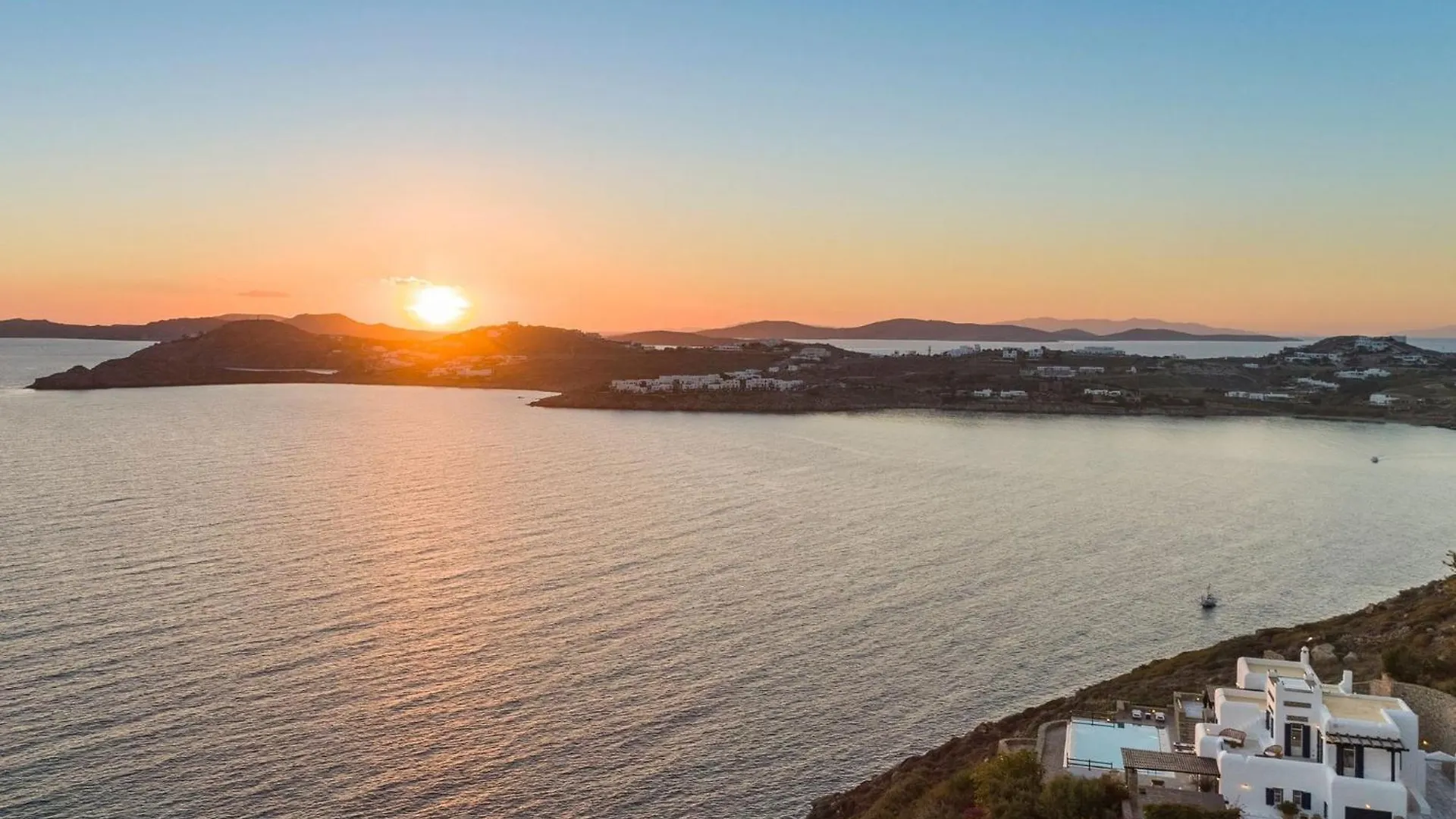 Excellent Mykonos Villa Villa Psarrou Lambda 5 Bedrooms Stunning Sea Views Psarrou Mykonos Town